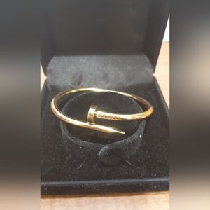 Fashion design bracelet